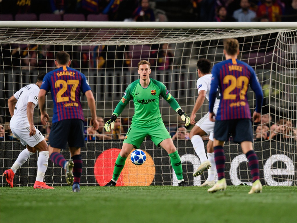 队基石的关 队基石的关